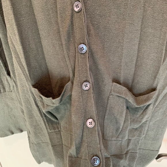 Tommy Bahama olive green button down cardigan. Size S. - Picture 4 of 10
